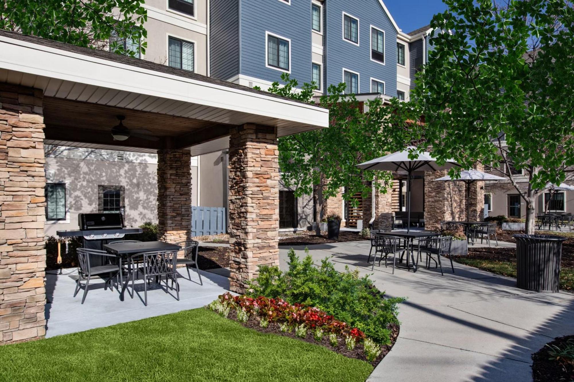 Staybridge Suites Omaha 80Th And Dodge By Ihg Exterior photo