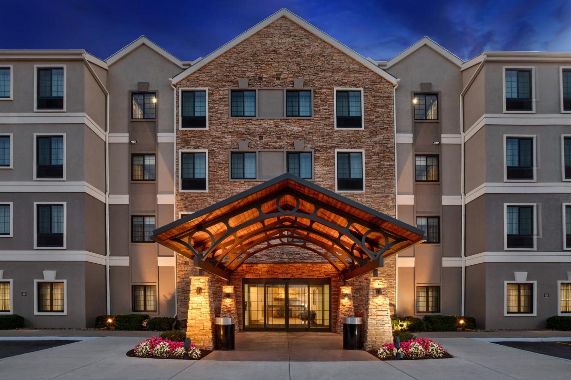 Staybridge Suites Omaha 80Th And Dodge By Ihg Exterior photo